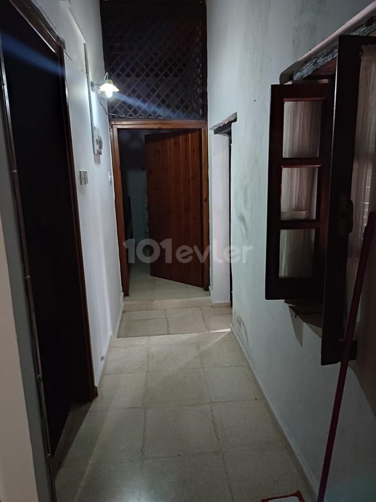 Detached House For Sale in Karşıyaka, Kyrenia