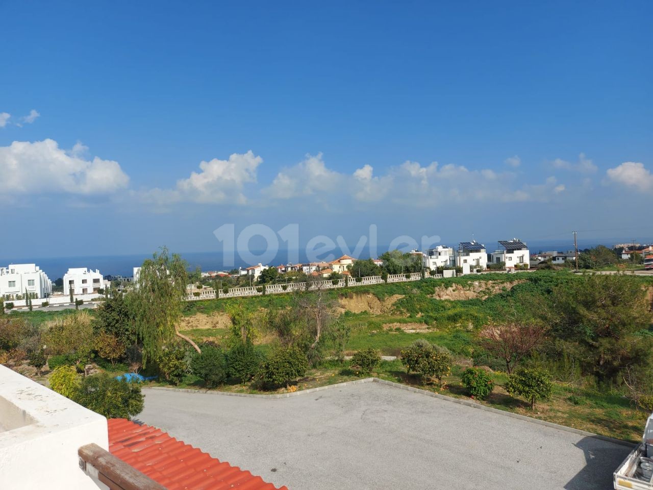 2+1 FLAT FOR SALE IN ALSANCAK, KYRENIA WITH MOUNTAIN AND SEA VIEW (05338419808 )HÜLYA ÖNCAL