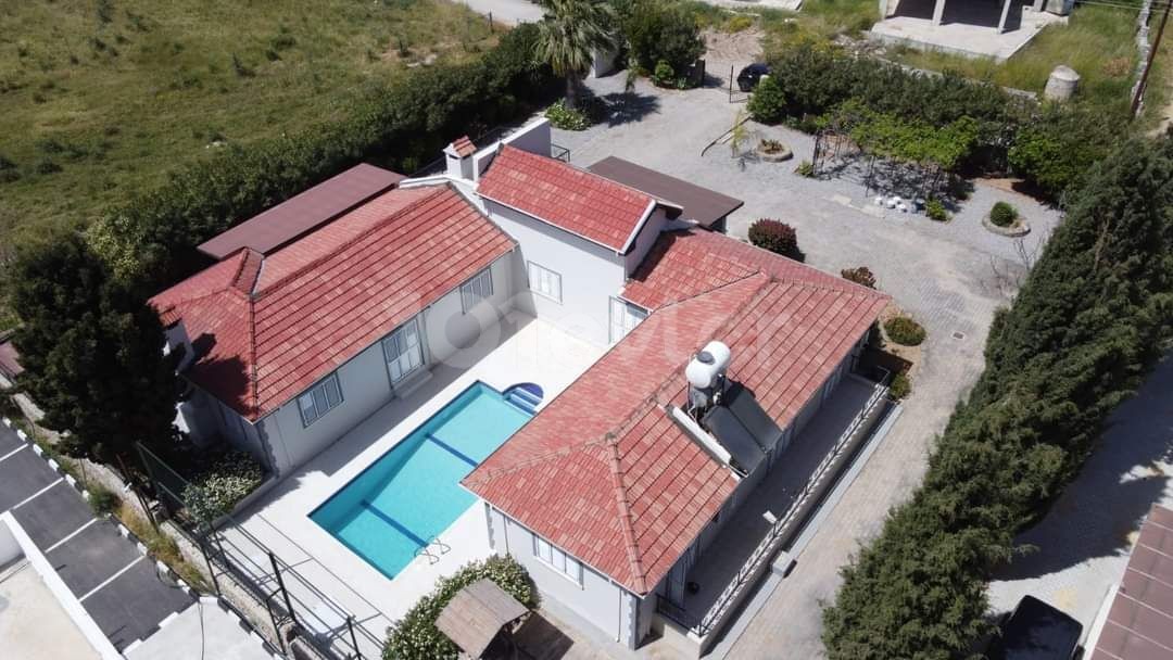 Villa To Rent in Alsancak, Kyrenia