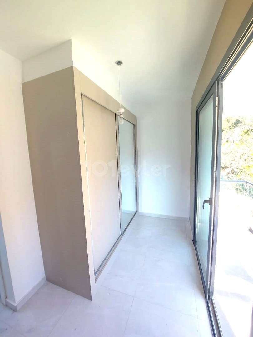 Penthouse for sale in a complex with a pool of 8 apartments with easy transportation in Alsancak with 2 bathrooms VAT paid roof terrace belonging to the apartment 2 + 1 penthouse for sale  ** 