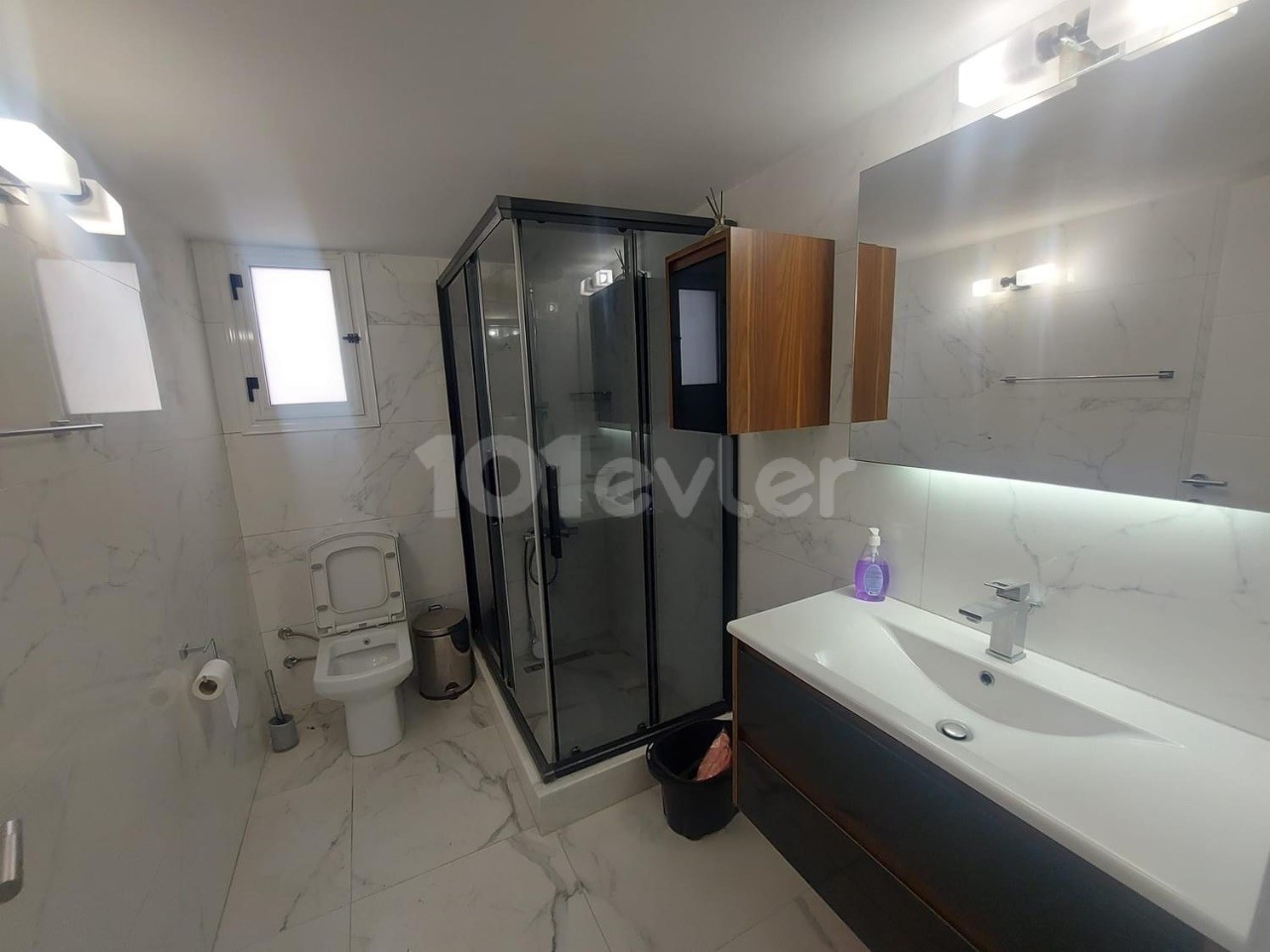 Bellapais te deniz manzaralı yeni eşyalı 3 + 1 kiralık daire