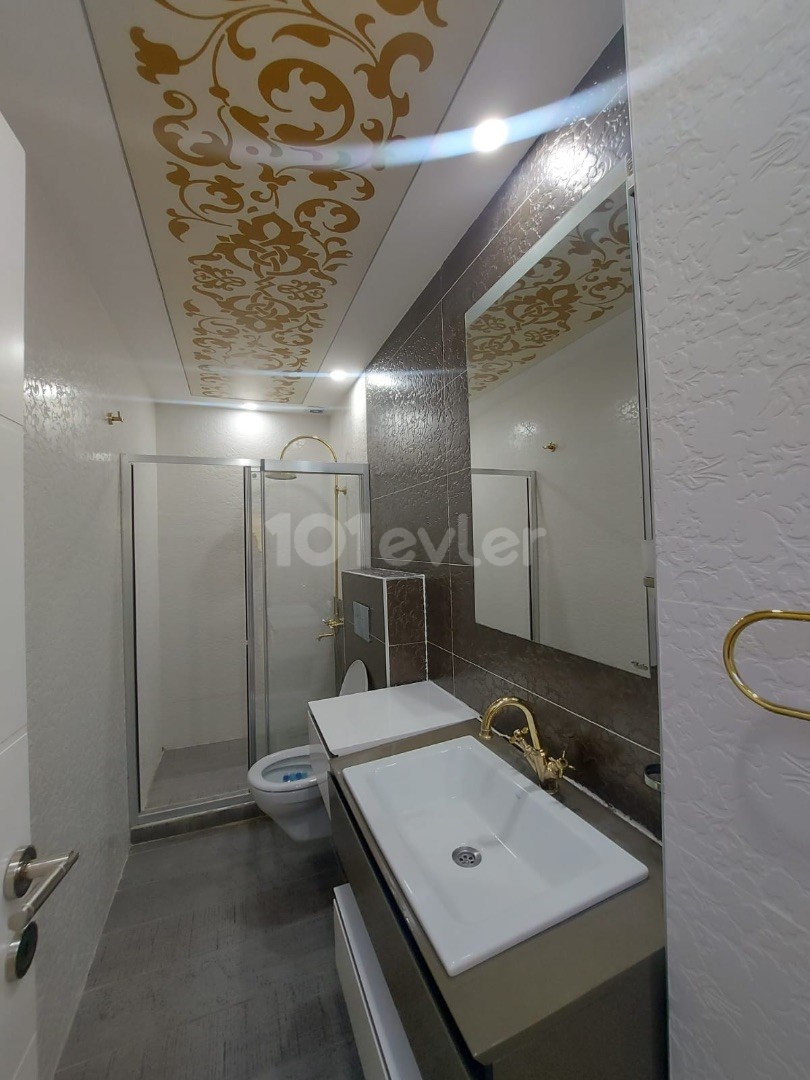 3 + 1 luxury apartment with en-suite bathroom for rent in the center of Kyrenia, next to Sulu Çember, in a building with elevator