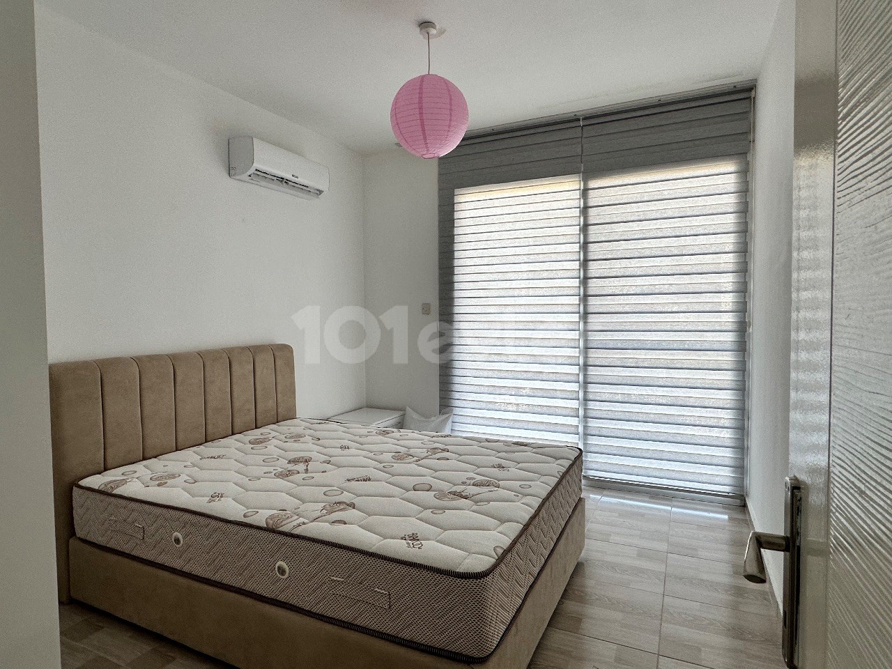 Furnished 2+1 flat for rent on Merit Crystal Hotel road in Alsancak