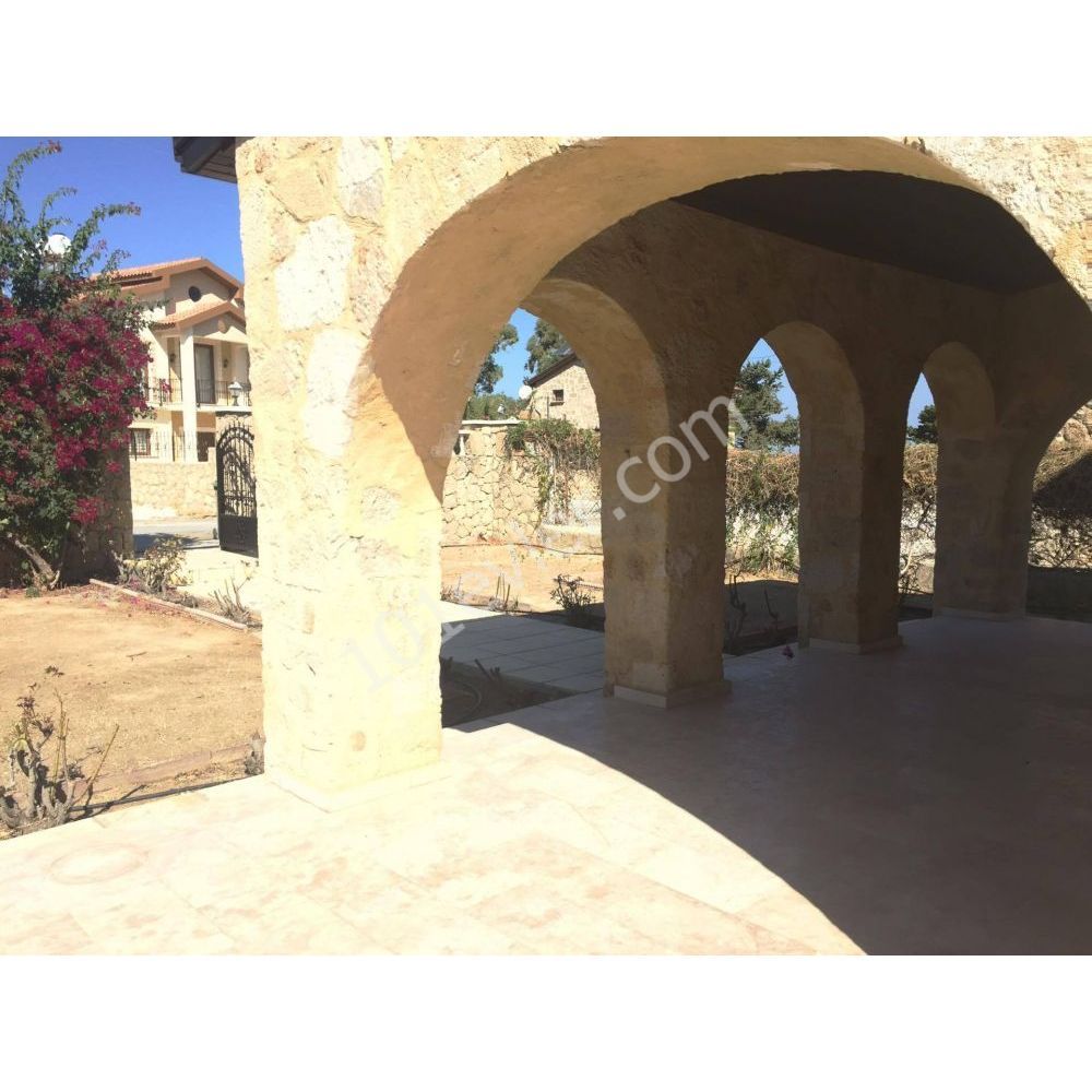 Villa To Rent in Lapta, Kyrenia