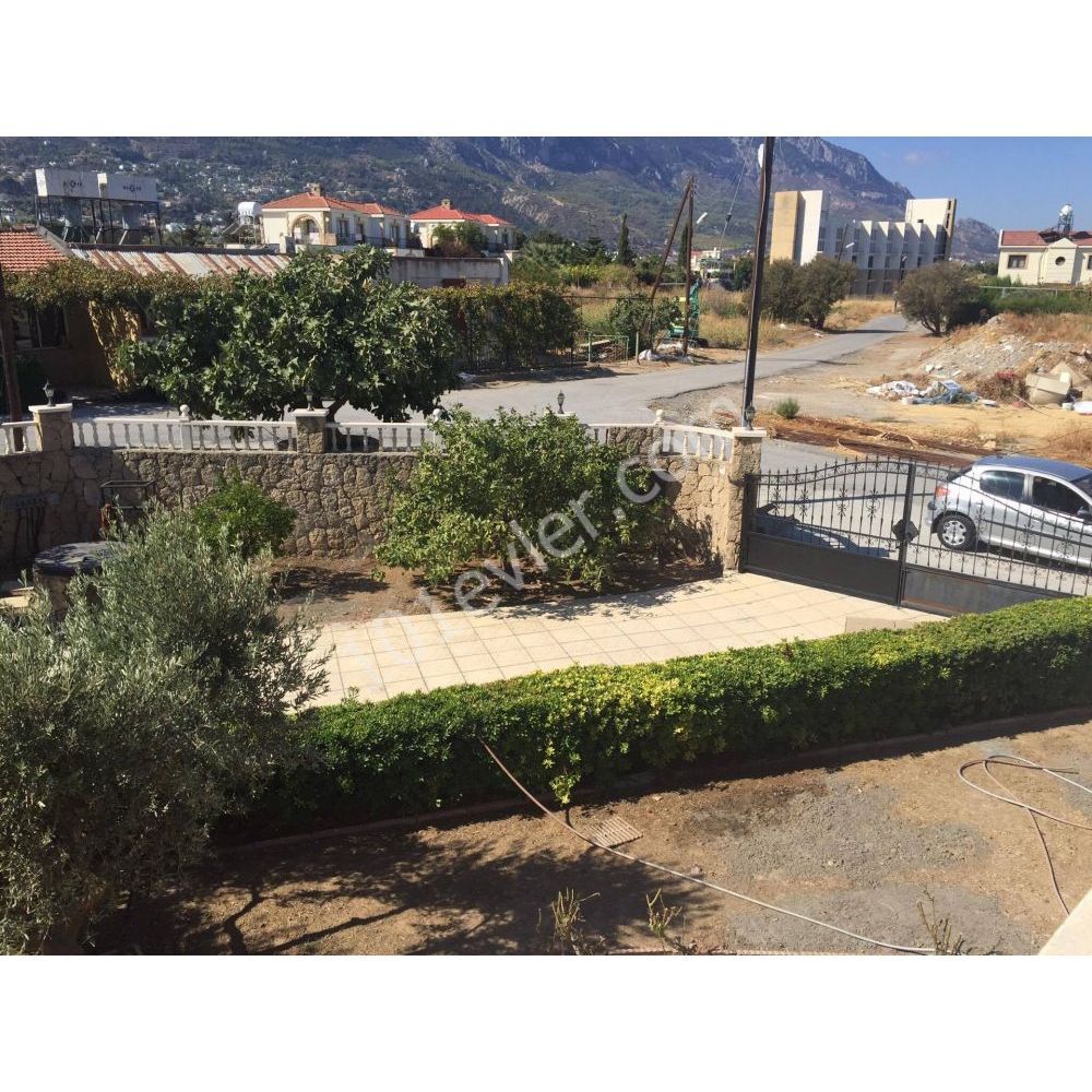 Villa To Rent in Lapta, Kyrenia