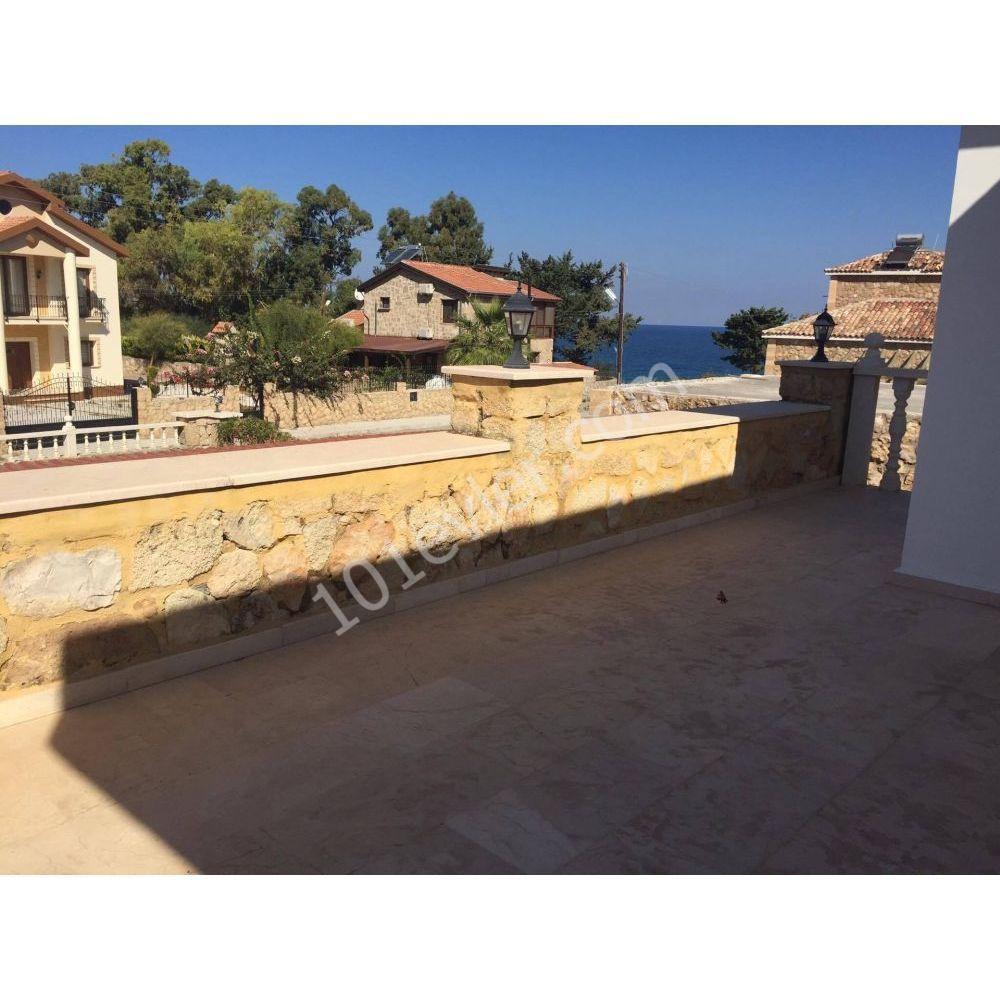 Villa To Rent in Lapta, Kyrenia