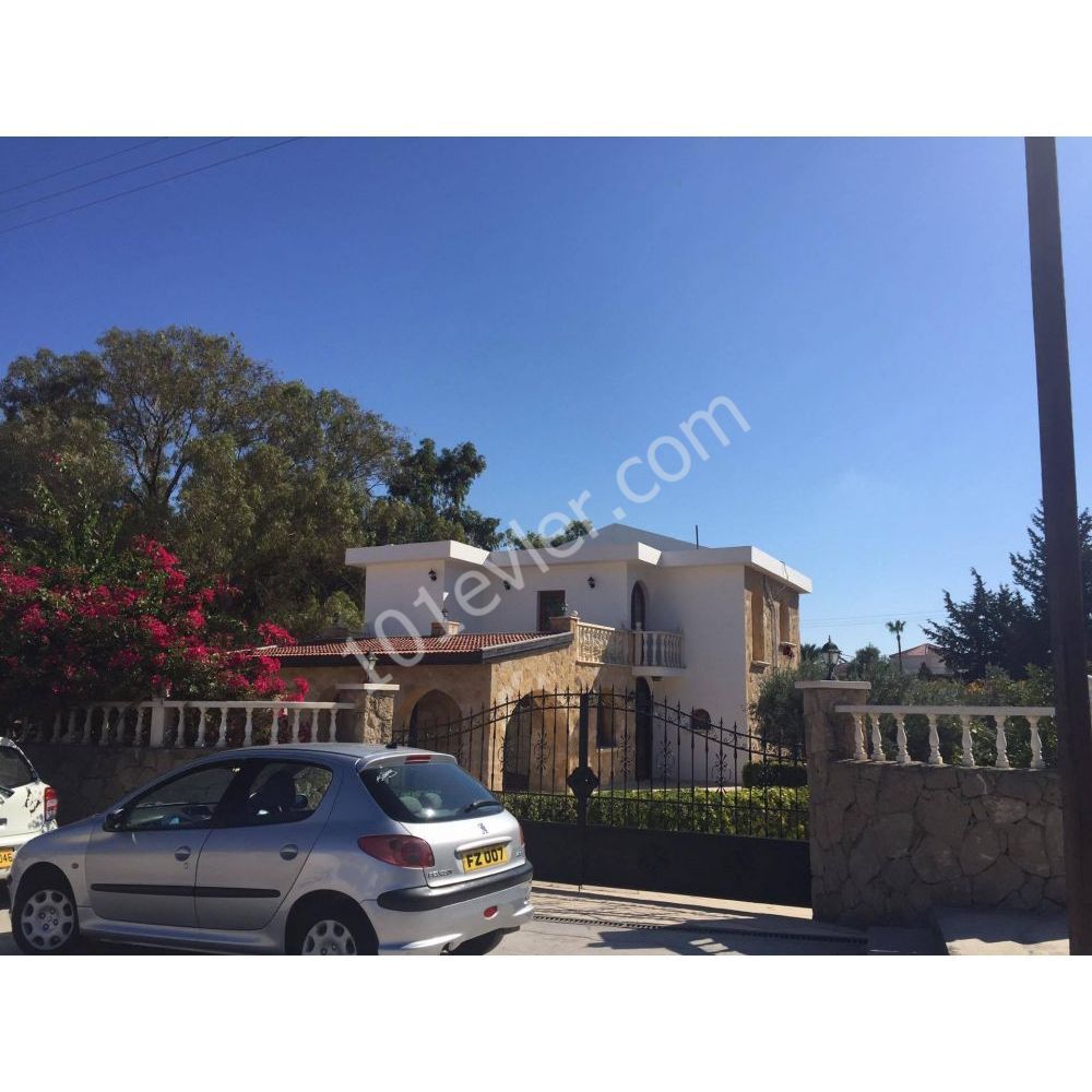 Villa To Rent in Lapta, Kyrenia