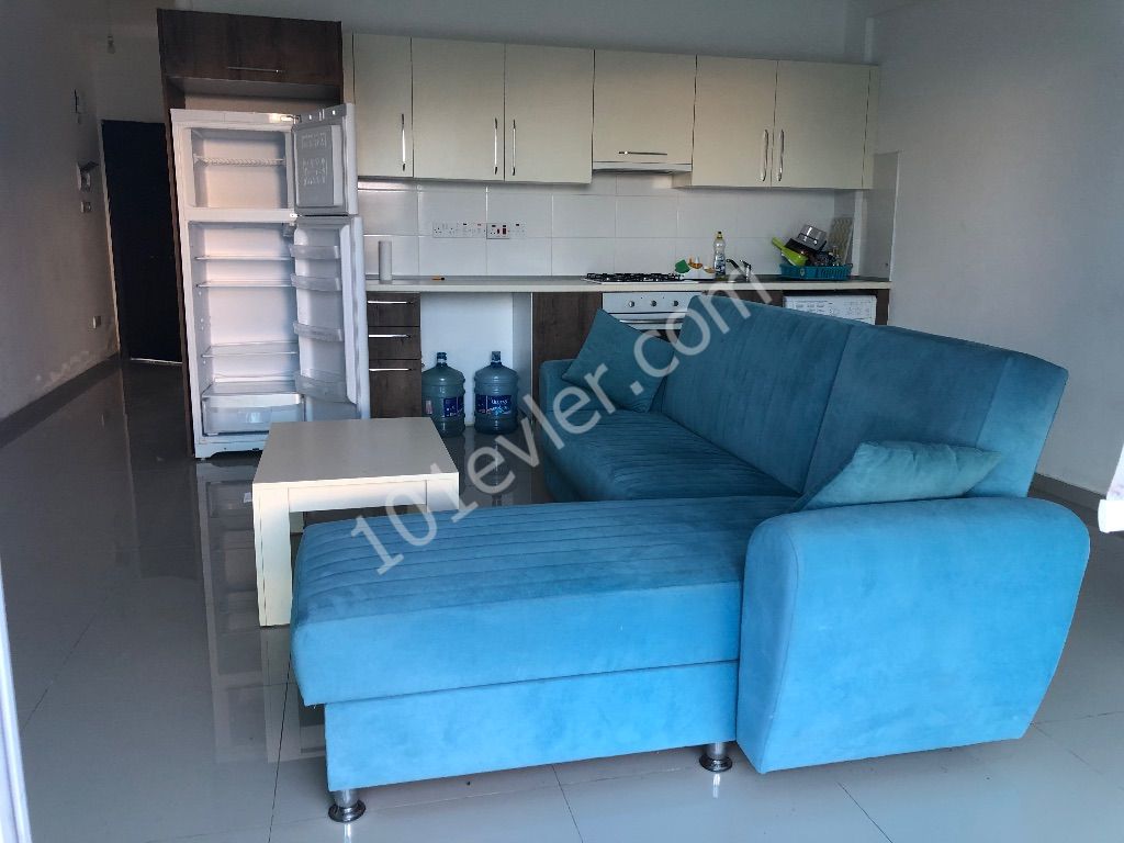 Flat To Rent in Alsancak, Kyrenia