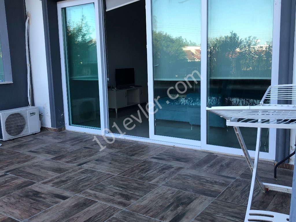 Flat To Rent in Alsancak, Kyrenia