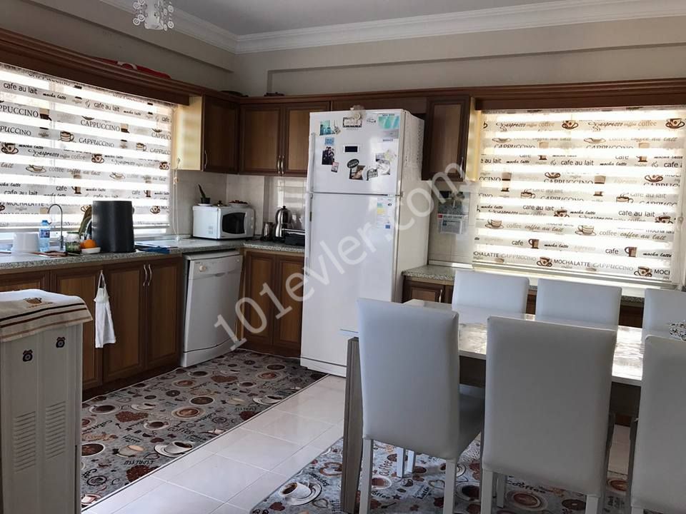 Flat For Sale in Girne Merkez, Kyrenia