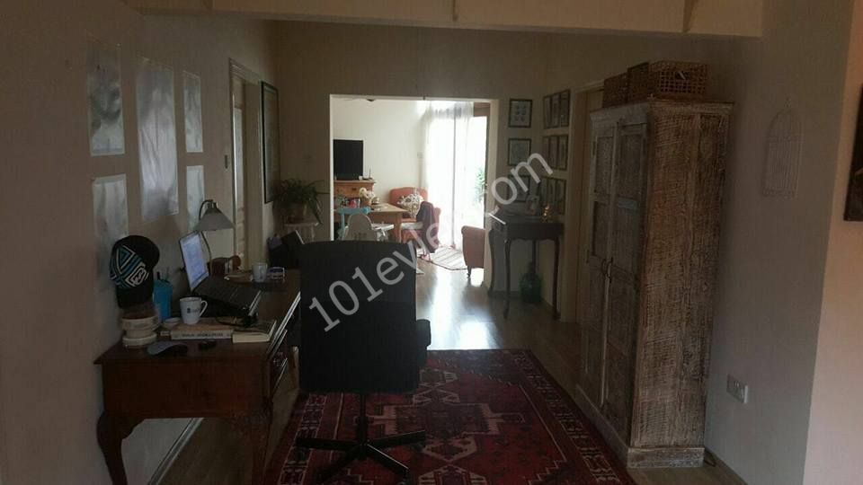 Detached House For Sale in Girne Merkez, Kyrenia