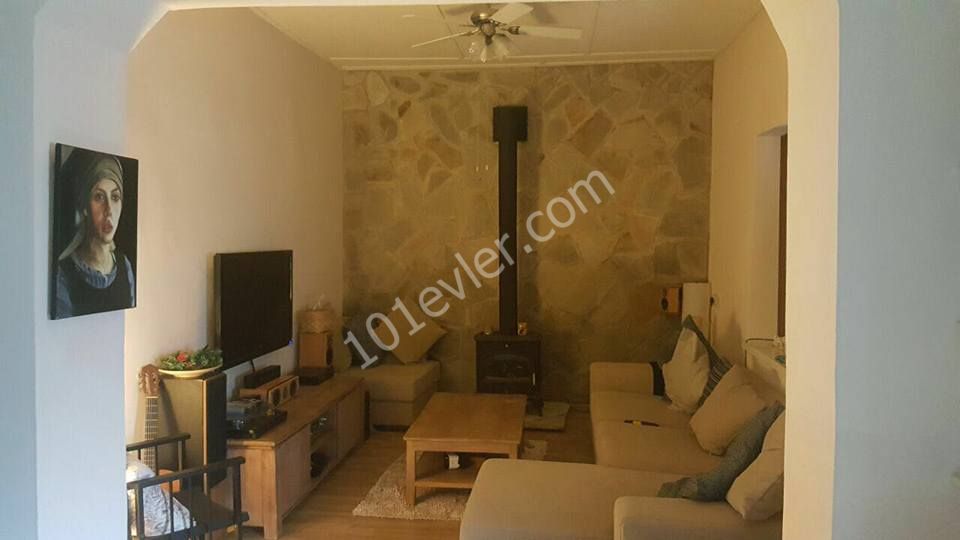 Detached House For Sale in Girne Merkez, Kyrenia