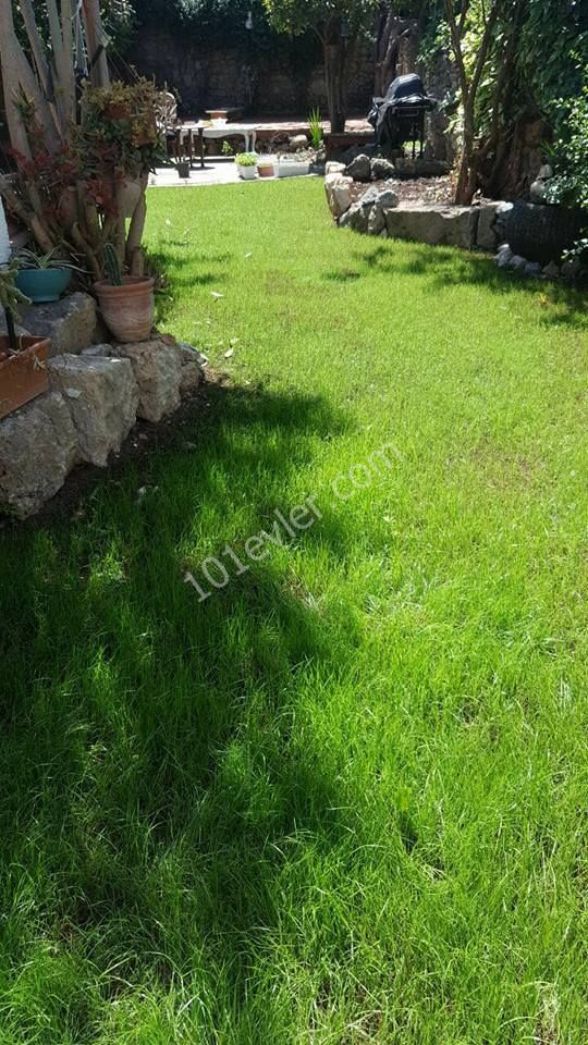 Detached House For Sale in Girne Merkez, Kyrenia