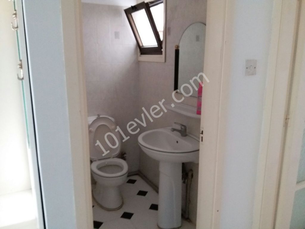 Flat For Sale in Köşklüçiftlik, Nicosia