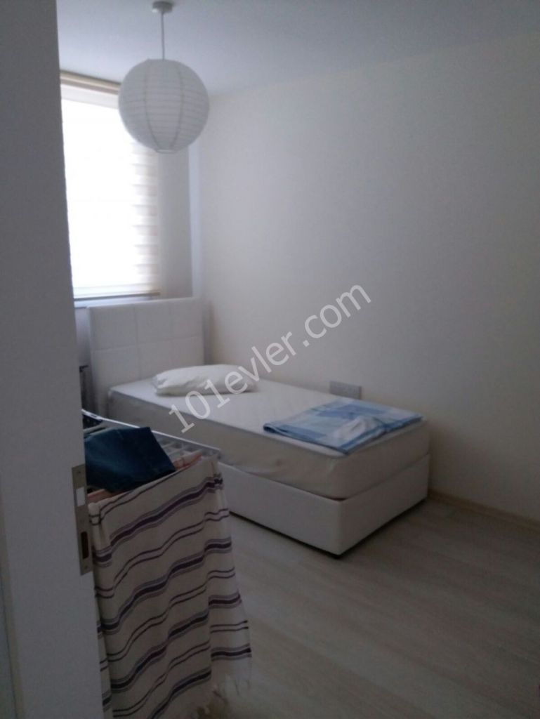 Girne Merkezde Deniz Manzaralı 2+1 Full Eşyalı Daire