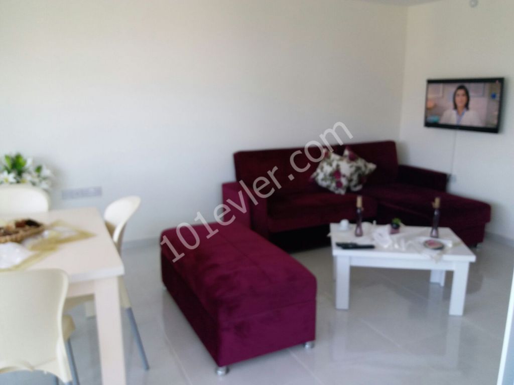 Girne Merkezde Deniz Manzaralı 2+1 Full Eşyalı Daire