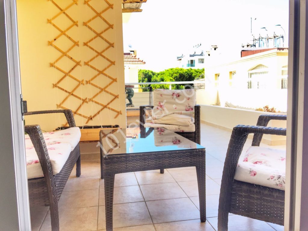 Penthouse To Rent in Girne Merkez, Kyrenia