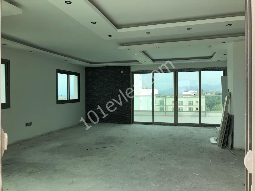 Penthouse For Sale in Girne Merkez, Kyrenia