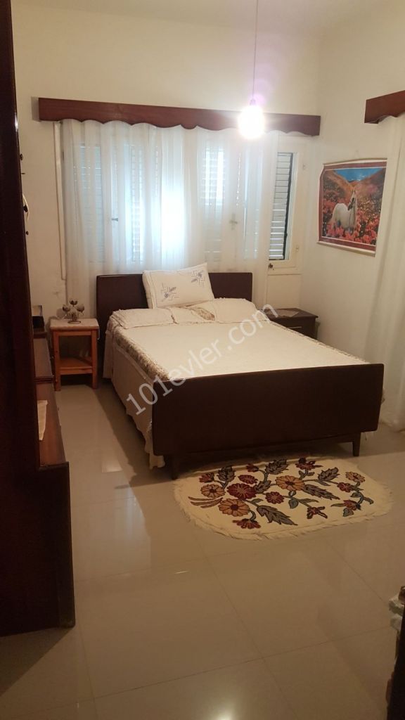 Flat To Rent in Karşıyaka, Kyrenia