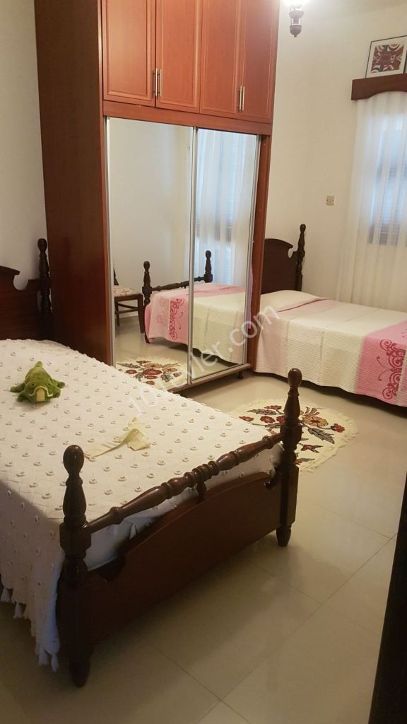 Flat To Rent in Karşıyaka, Kyrenia