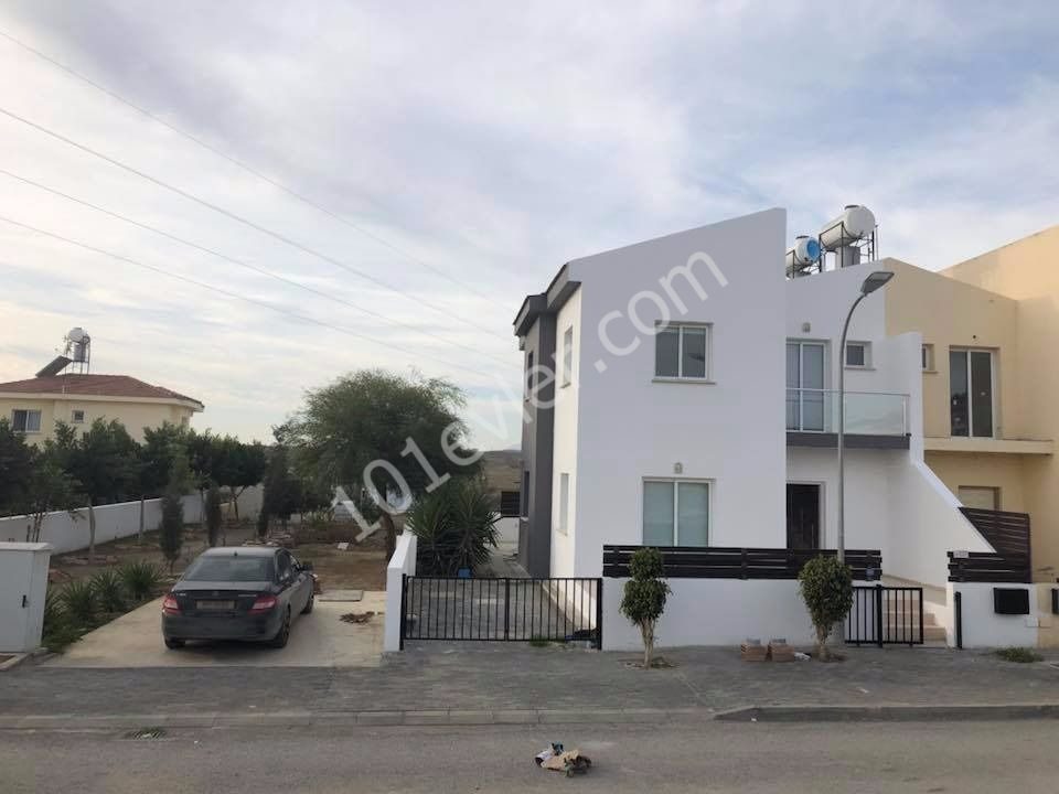 Semi Detached For Sale in Hamitköy, Nicosia