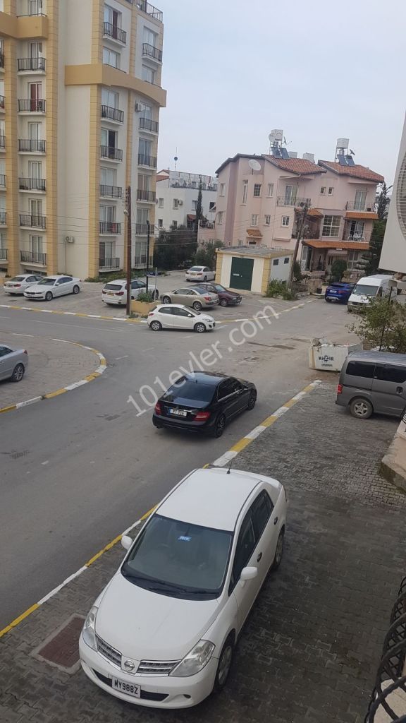 Girne nusmar market yanında 3+1 satılık daire