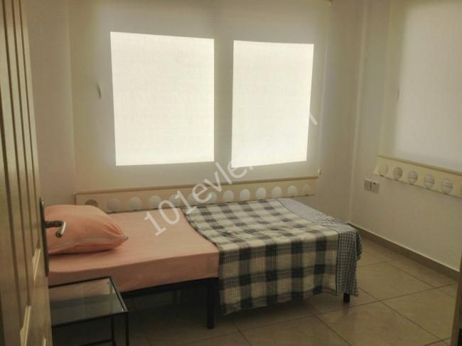 HAFTALIK Laptada Denize sıfır havuzlu lüks sitede 3+1 daire kiralık daire