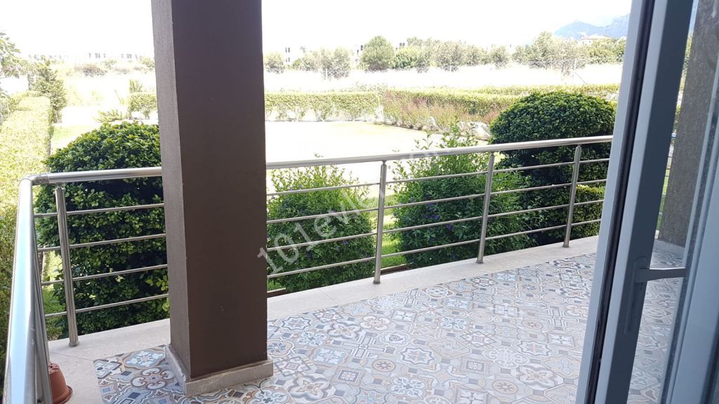 Flat To Rent in Alsancak, Kyrenia