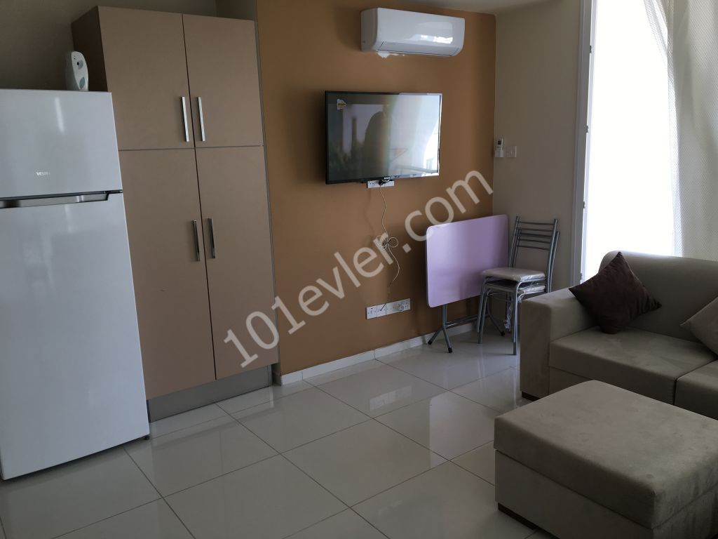 Girne jasmine court karşısı full eşyalı 2+1 (komisyonsuz)