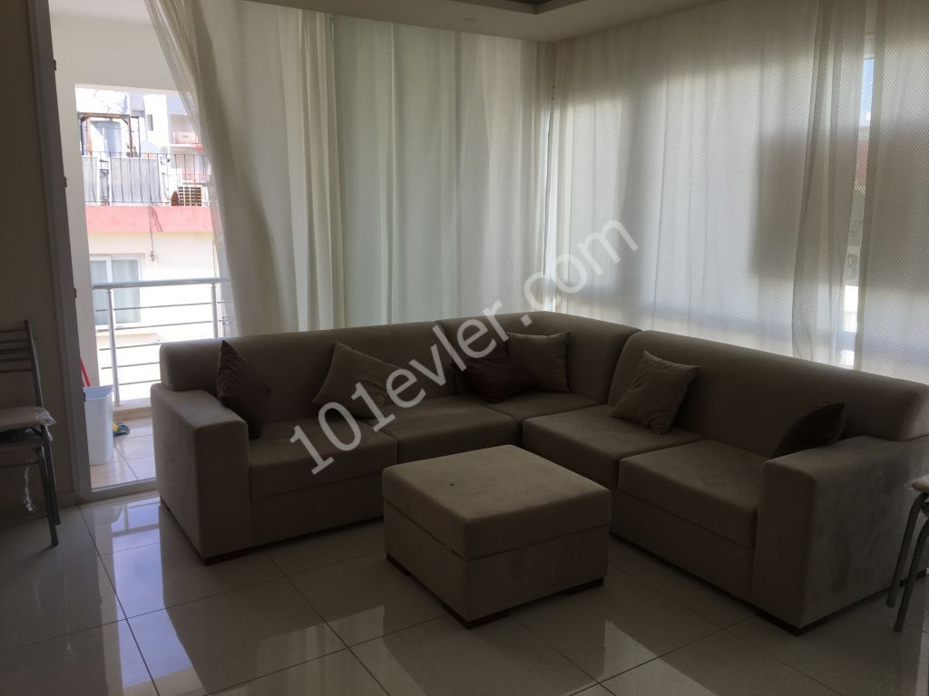 Girne jasmine court karşısı full eşyalı 2+1 (komisyonsuz)