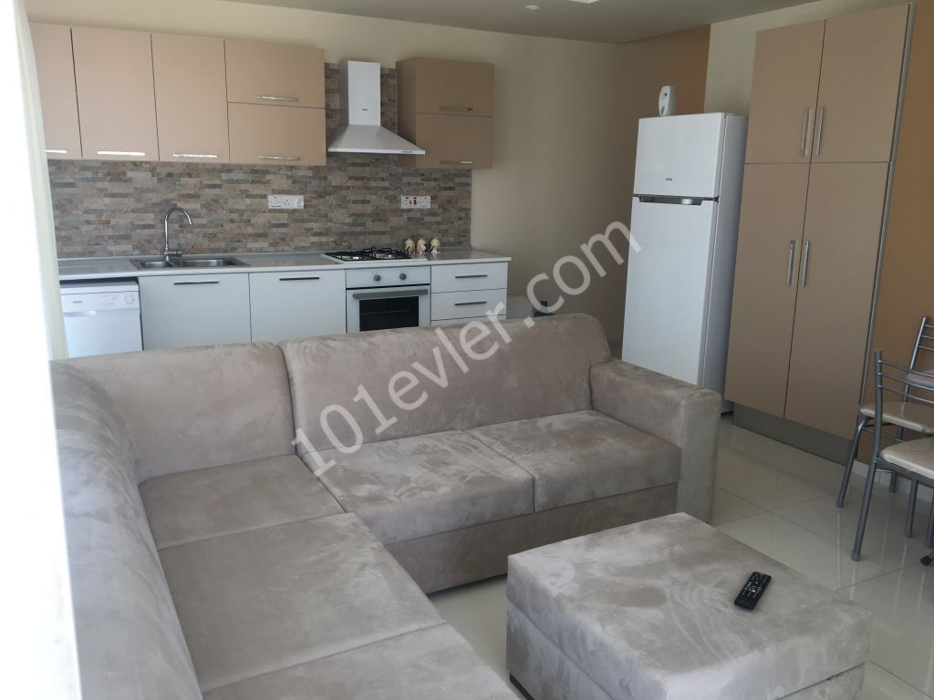 Girne merkezde jasmine court karşısı 3+1(KOMİSYONSUZ)