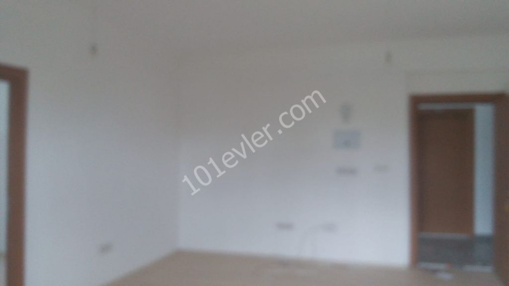 LEFKE'DE TAŞINMAYA HAZIR SATILIK 2+1 DAİRE