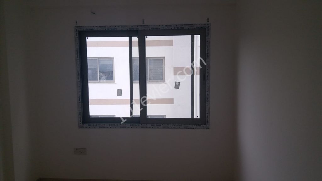 LEFKE'DE TAŞINMAYA HAZIR SATILIK 2+1 DAİRE