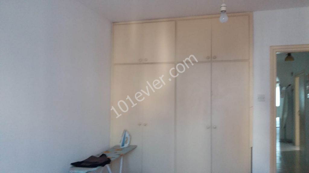 Flat For Sale in Girne Merkez, Kyrenia