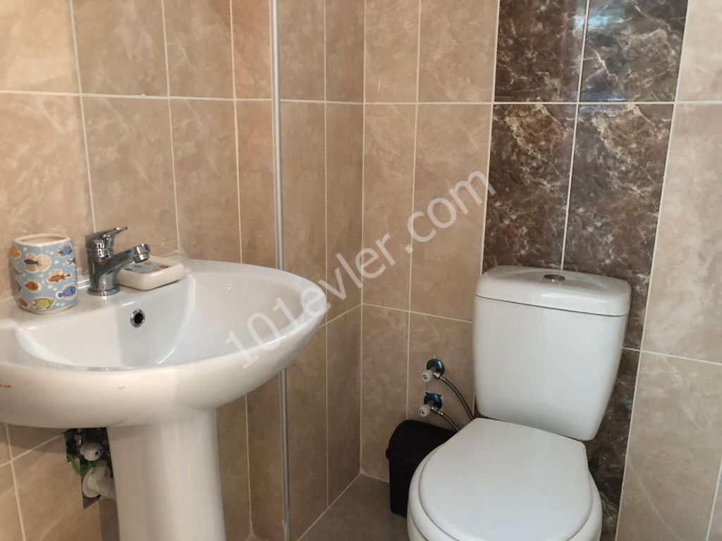 Flat To Rent in Karaoğlanoğlu, Kyrenia