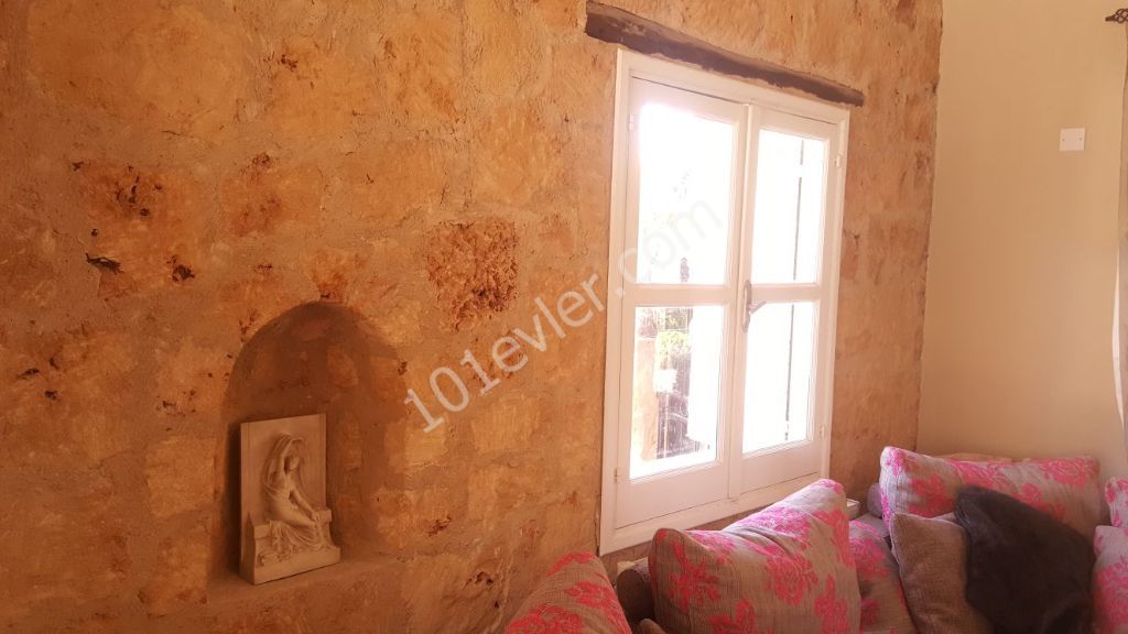 Villa For Sale in Çatalköy, Kyrenia