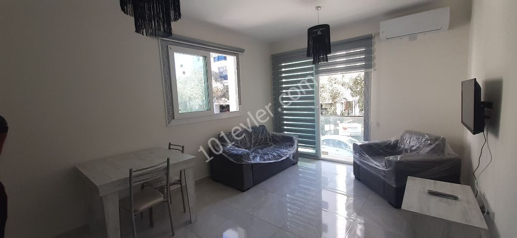 GİRNE MERKEZDE KİRALIK FULL EŞYALI 1+1 DAİRE