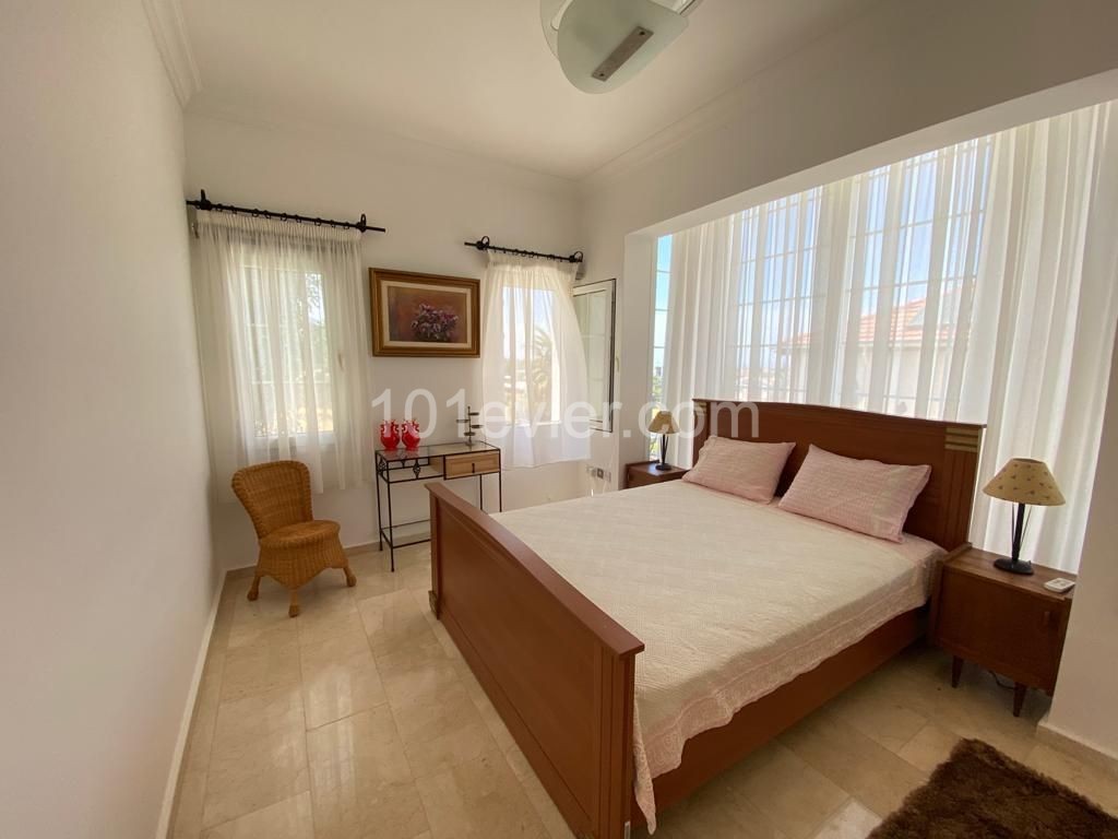 VILLA ZUM VERKAUF IN KYRENIA ** 