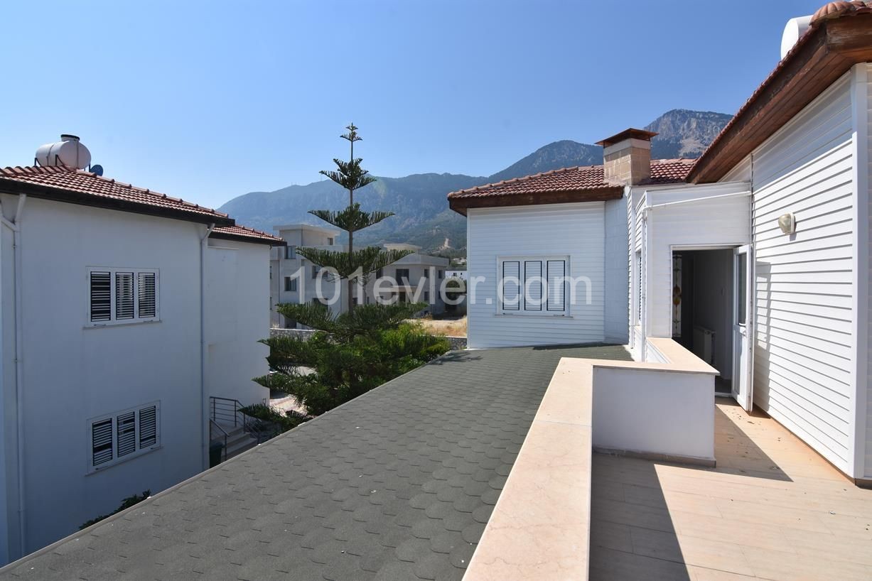 VILLAS FOR SALE IN KYRENIA ** 