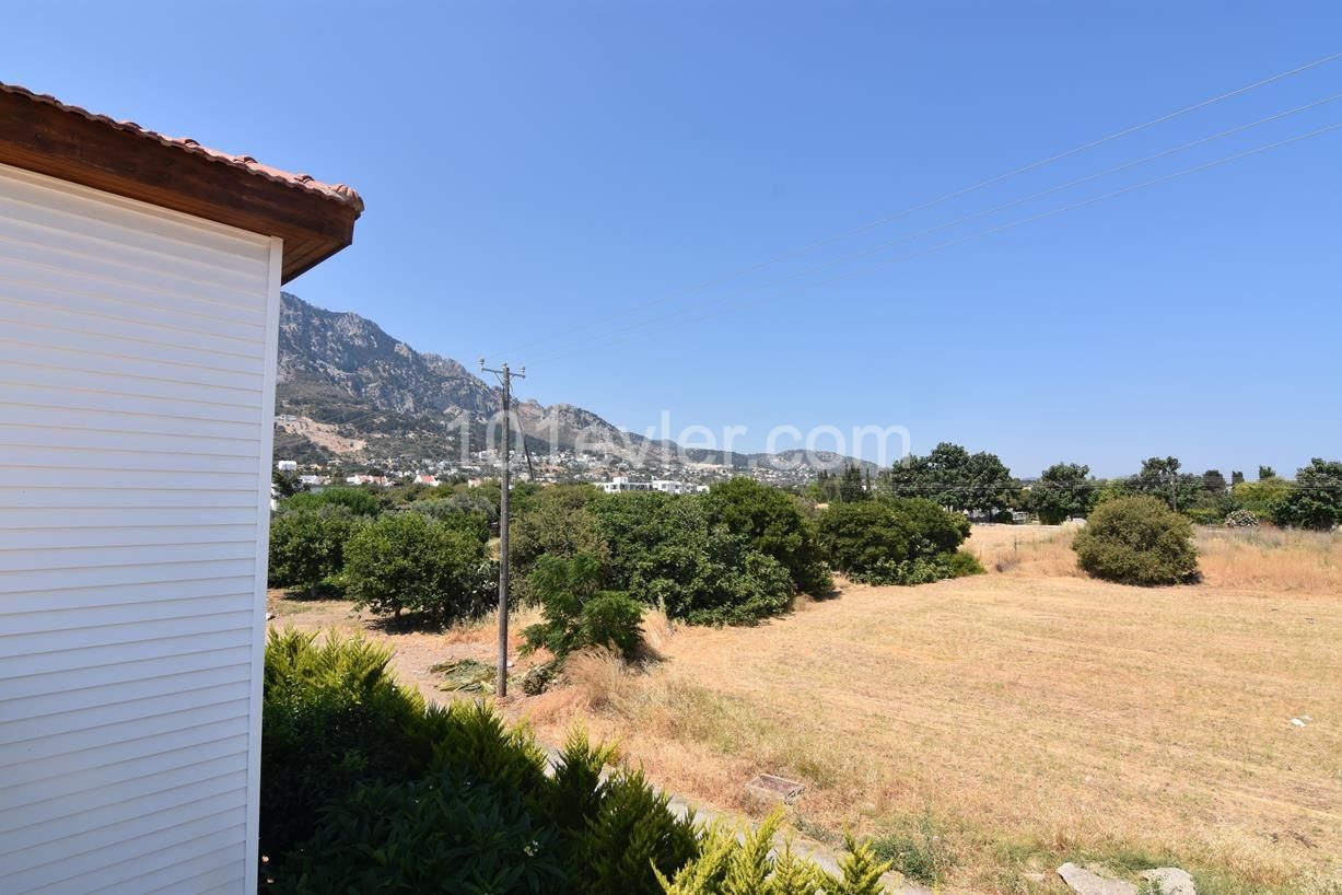 VILLAS FOR SALE IN KYRENIA ** 