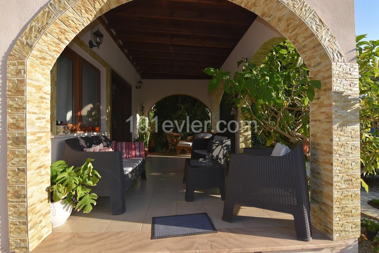 3+1 VILLA ZUM VERKAUF IN KYRENIA ** 