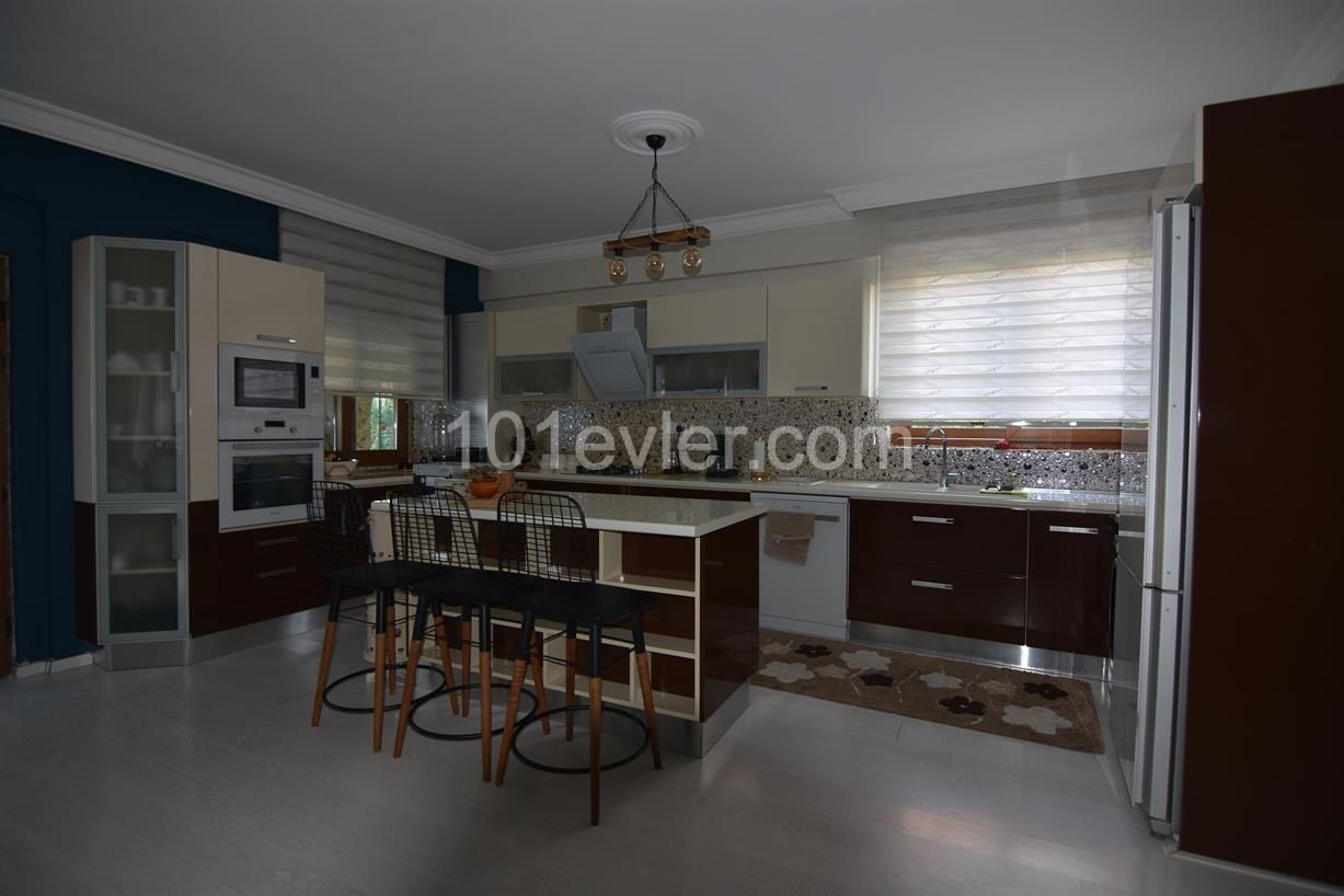 3+1 VILLA ZUM VERKAUF IN KYRENIA ** 