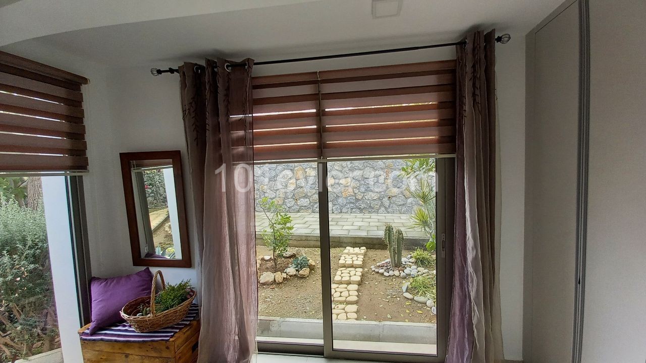 Alsancak 2+1 Semidetached Duplex Villa With Garden