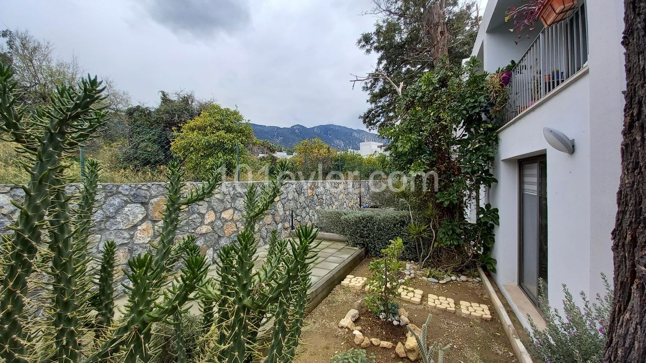 Alsancak 2+1 Semidetached Duplex Villa With Garden