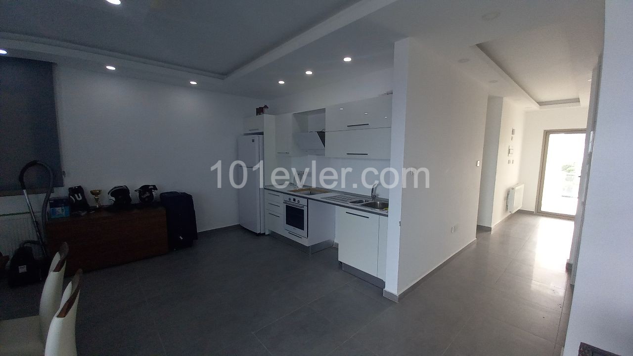 Girne Merkez Deniz Manzaralı 3+1 Penthouse