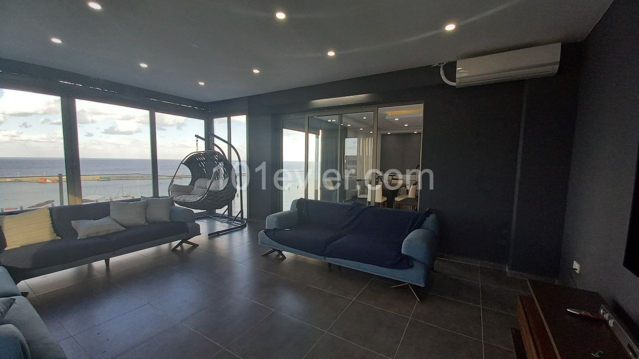 Girne Merkez Deniz Manzaralı 3+1 Penthouse