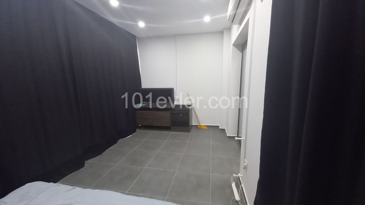 Girne Merkez Deniz Manzaralı 3+1 Penthouse