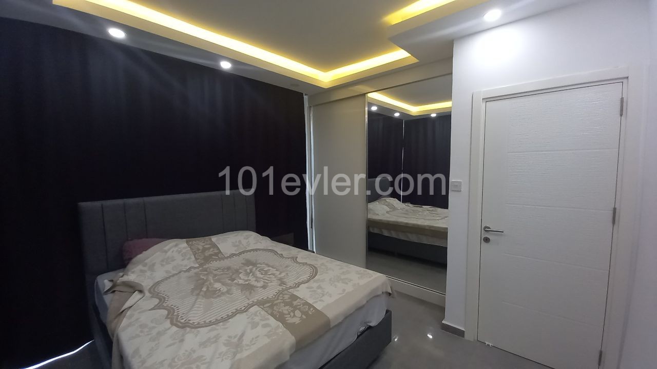 Girne Merkez Deniz Manzaralı 3+1 Penthouse