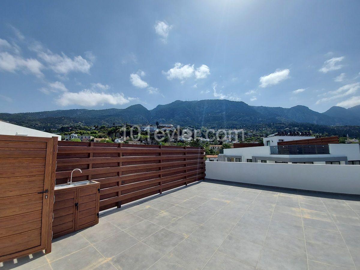 2+1 FLAT FOR SALE IN KYRENIA/ LAPTA ** 