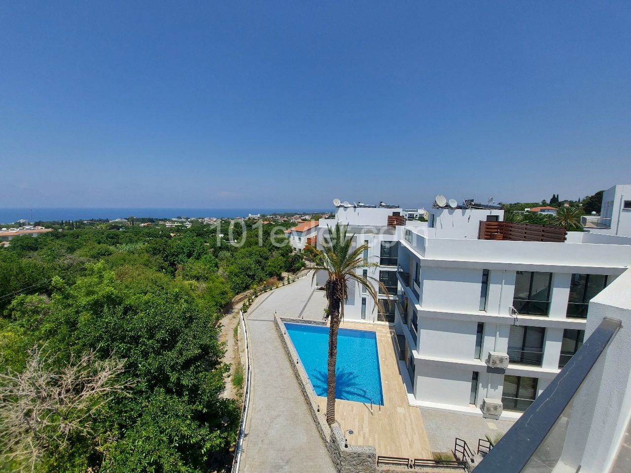 2+1 FLAT FOR SALE IN KYRENIA/ LAPTA ** 